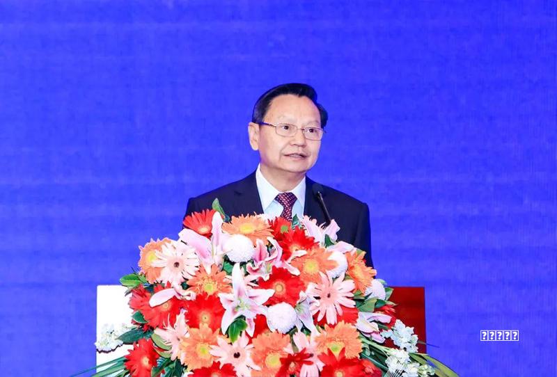 —2026— 螺母图片AI图到了定稿前，很多时间都花在第二轮发现底稿站不住